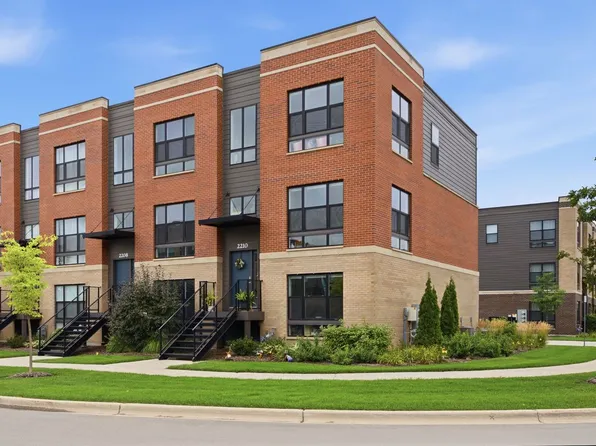 2210 Venture Dr, Schaumburg, IL 60173