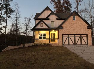 538 Laurel Cove Dr, Hoschton, GA 30548