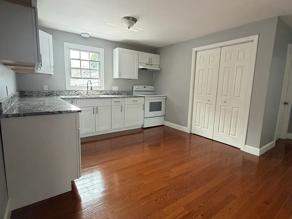 155 Johnson St #14