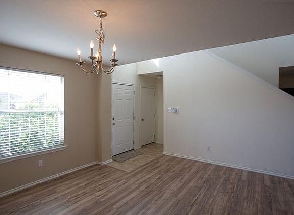 3rd image of 300 Brown St