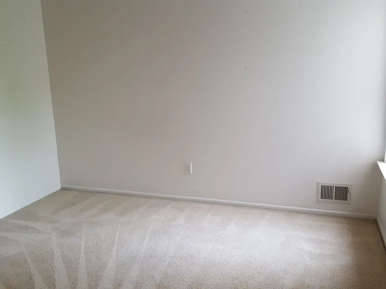 1114 Oakcroft Ln — Photo 23