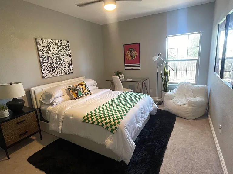 703 SW Glen Arbor Ave — Photo 12