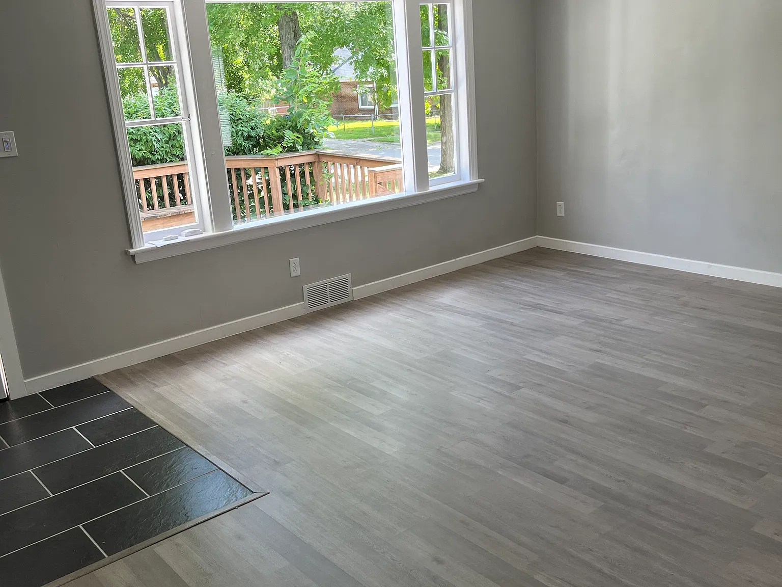 440 E Kellar Ln — Photo 2
