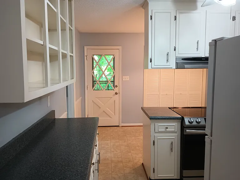 1202 Brookgreen Dr — Photo 10