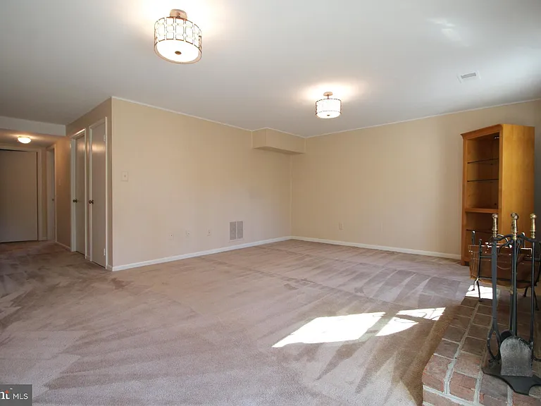 3186 Cantrell Ln — Photo 25
