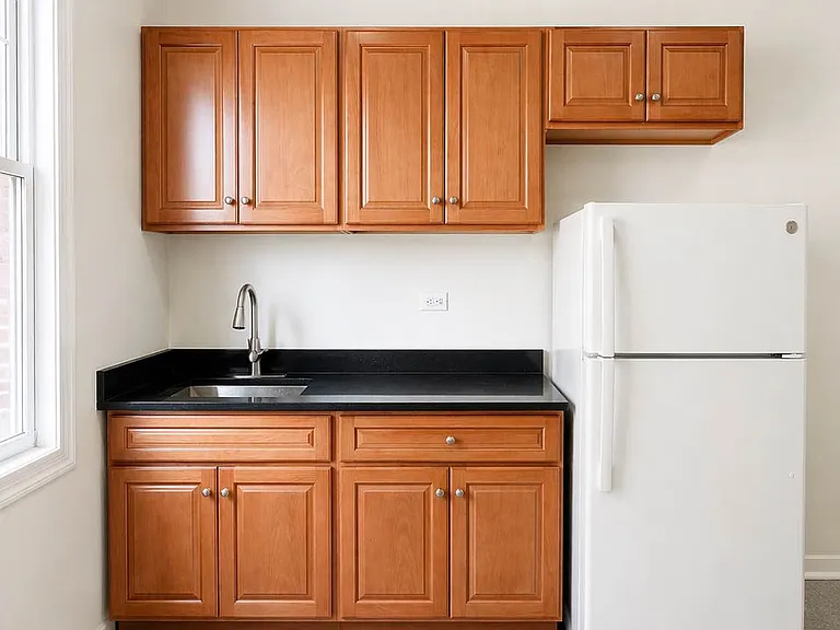 655 Pelham Pkwy N #4H — Photo 5