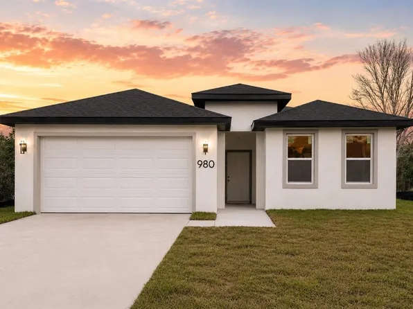 980 Tahiti Ave SE, Palm Bay, FL 32909