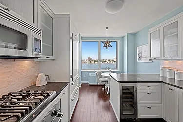 Sold by Nest Seekers International