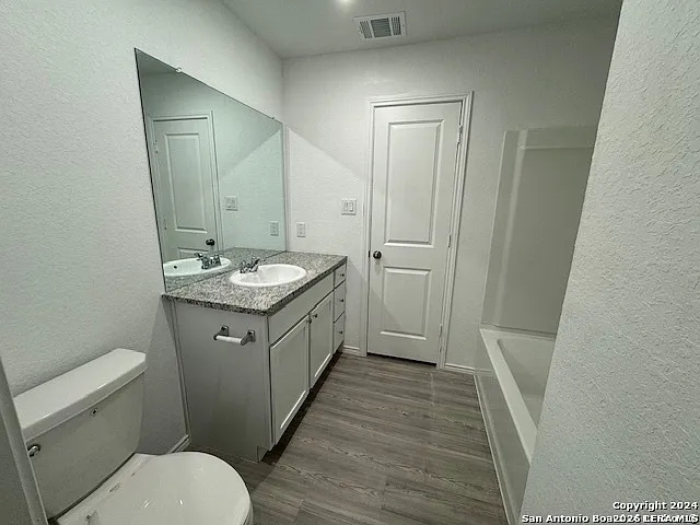 7010 Solar Rdg — Photo 17