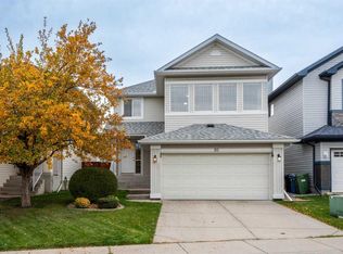 10 W Cranfield Park SE, Calgary, AB T3M1B2