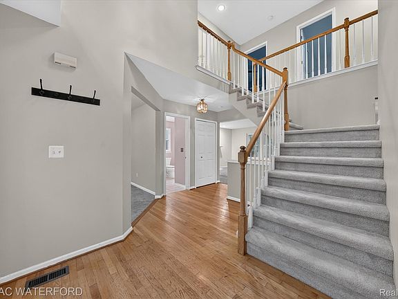 5th image of 4380 Red Oak Blvd