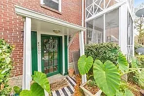2 bed, 1.0 bath, 1000 sqft, $1,995 — Photo 2