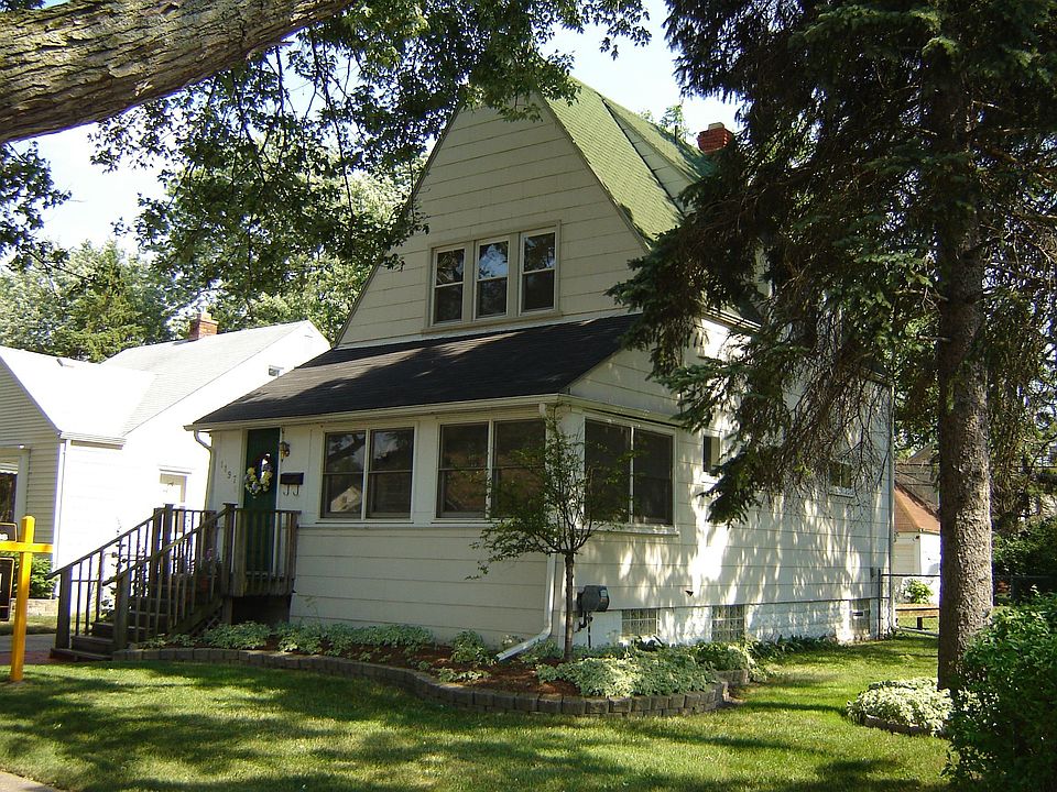 SIMPLY CHARMING 2 STORY ON LOT 