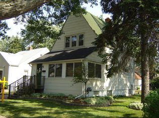 1197 Eaton Rd, Berkley, MI 48072