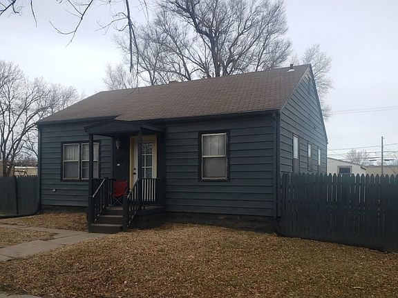 2nd image of 610 W 5th St