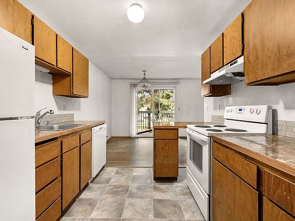 4th image of 1802 S Woodland Glen Dr APT D