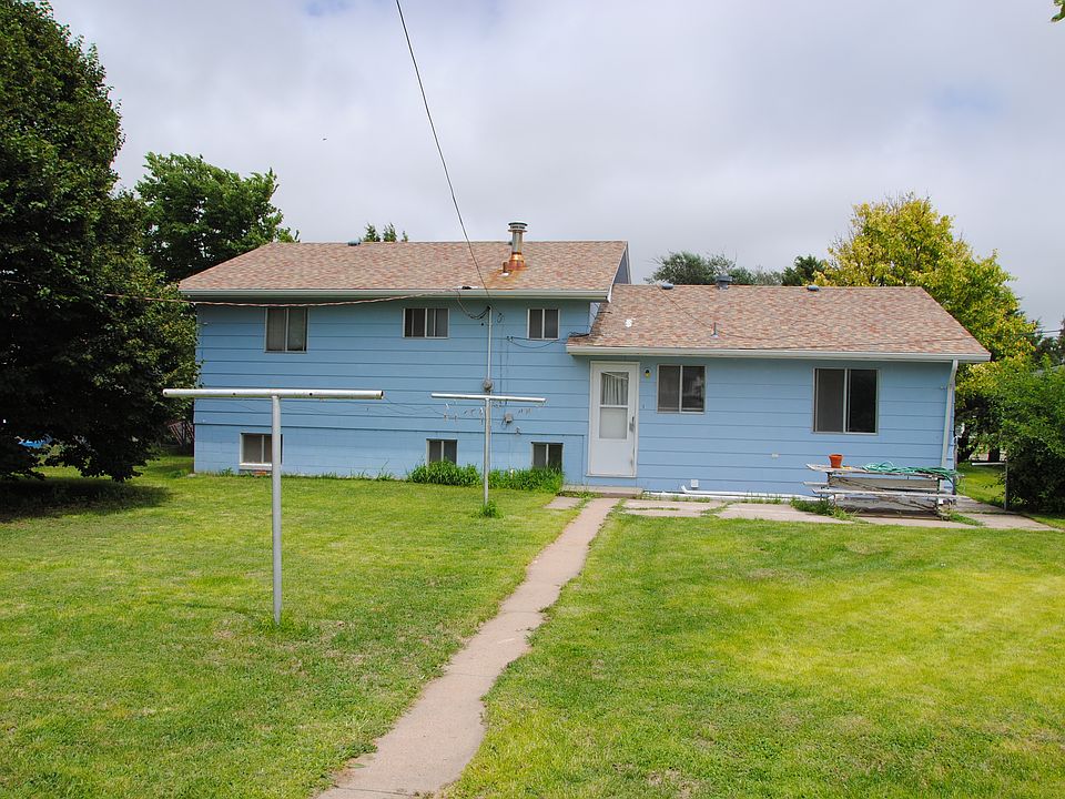 2nd image of 345 6th St