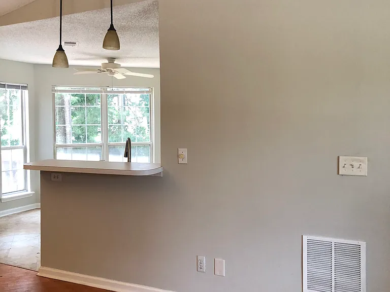 2174 Dresden Grn NW — Photo 16