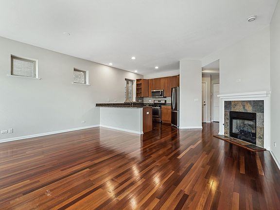 5th image of 4913 N Lincoln Ave #2