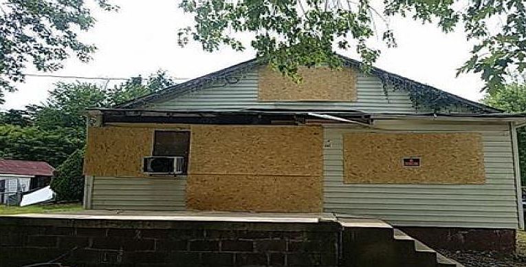 1st image of 101 Comer St