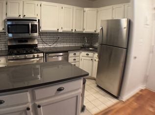 300 E 95th St APT 3B, New York, NY 10128