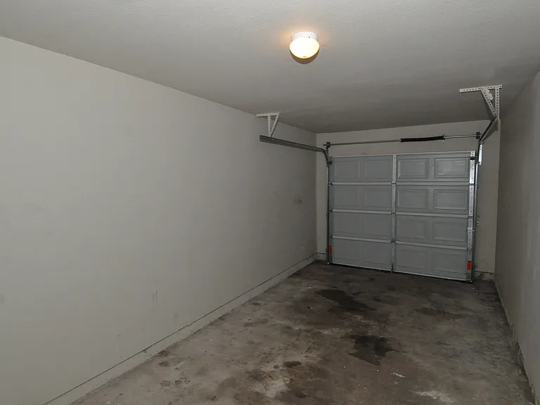 12304 Abney Dr #D — Photo 2
