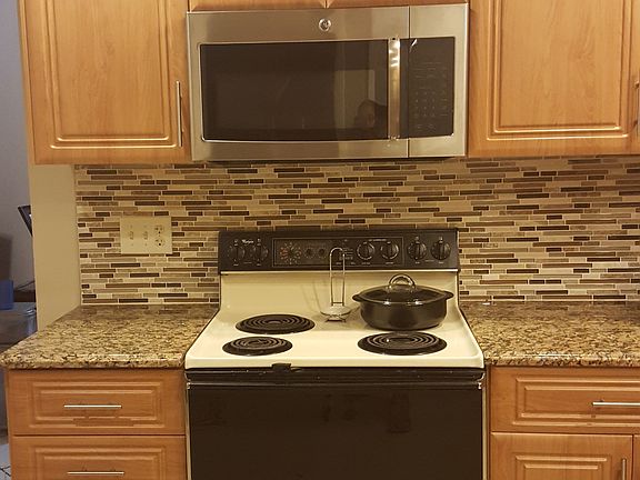 Kitchen with new Microwave