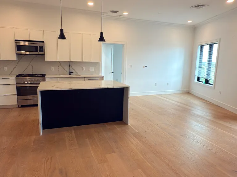 50 Leo M Birmingham Pkwy #604F — Photo 17