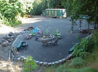 16 Gran Rd, Brinnon, WA 98320