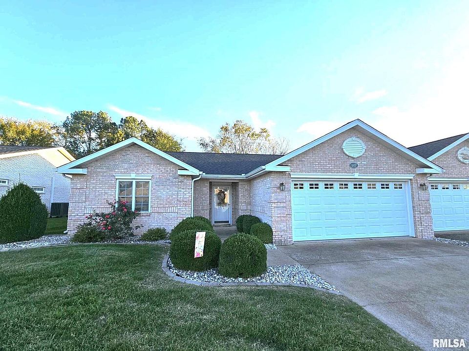 1st image of 607 Lake Harbor Dr