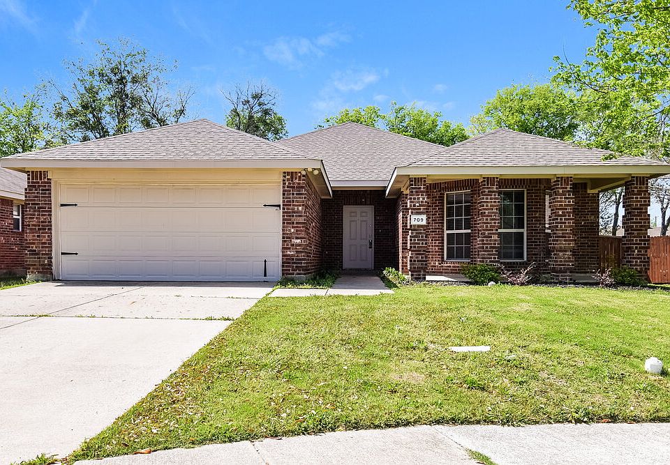 1st image of 709 Silverleaf Ct