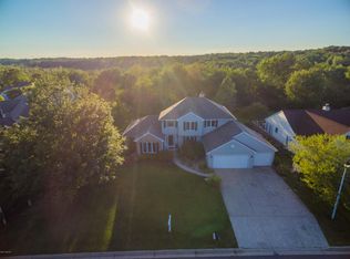 2615 Hunters Point, Kalamazoo, MI 49048