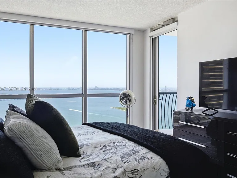 1750 N Bayshore Dr #4801 — Photo 33