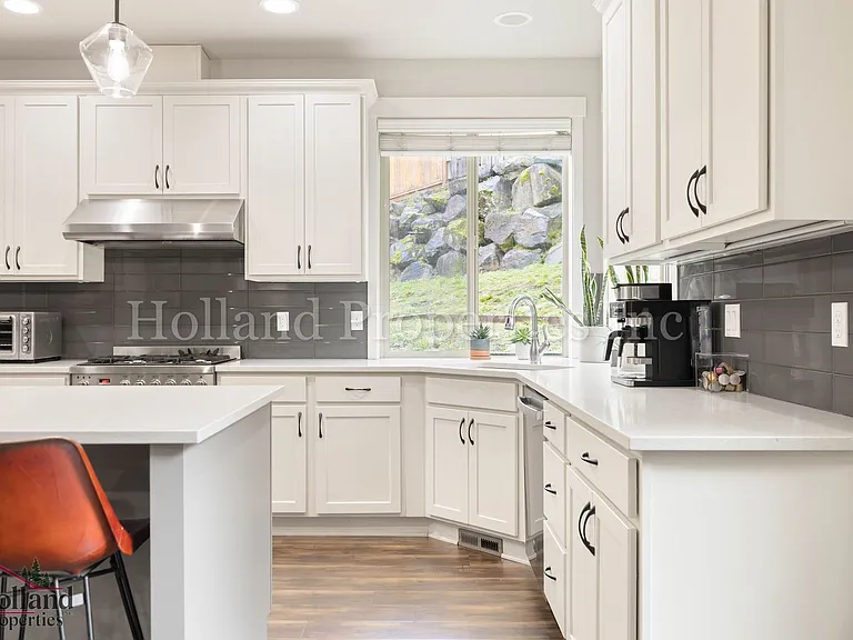 12723 SW Willow Point Ln — Photo 17