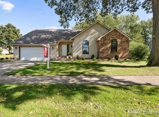 2120 Rolling Hills Dr SE, Grand Rapids, MI 49546