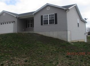 670 Pasadena Ave, Saint Clair, MO 63077
