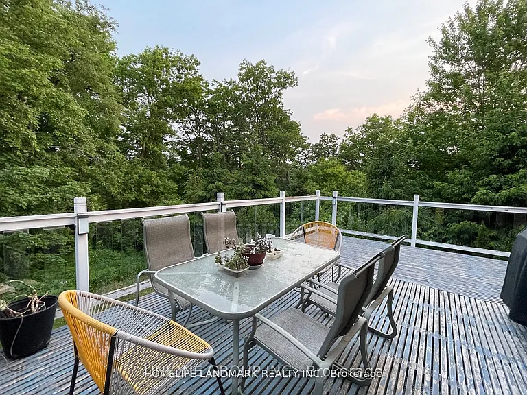 2415 Jarvis St #B5 — Photo 6