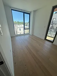 148-37 88th Avenue, #4D