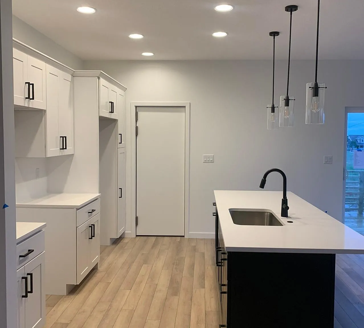 4105 Shocker Rd — Photo 2