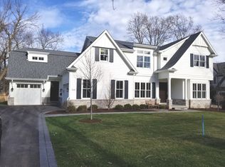 1541 Meadow Ln, Glenview, IL 60025
