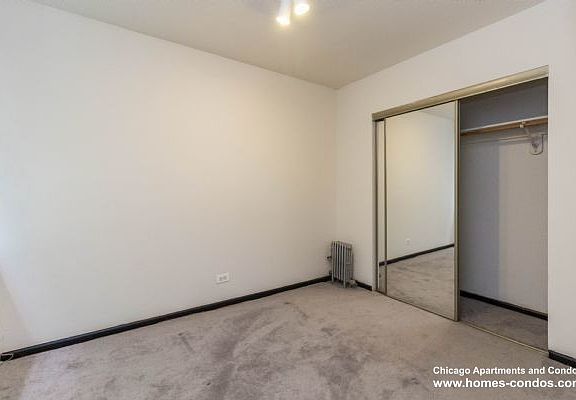 4th image of 3933 N Clarendon Ave APT 306