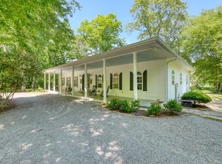 198 Riverbend Dr, Hayesville, NC 28904