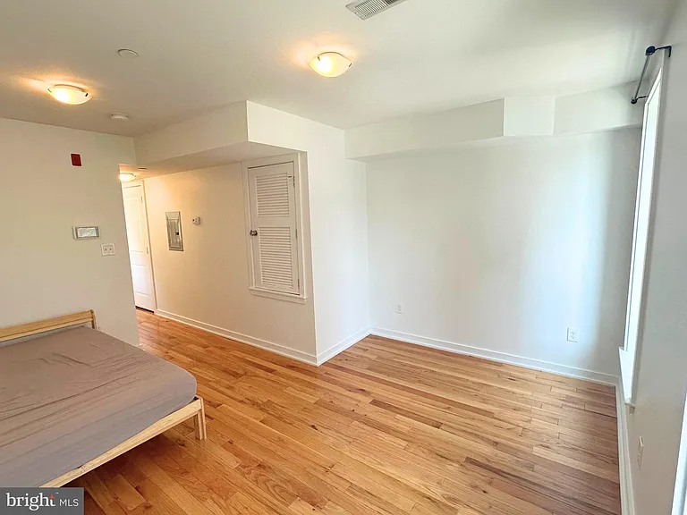 1204 E Palmer St #3 — Photo 5