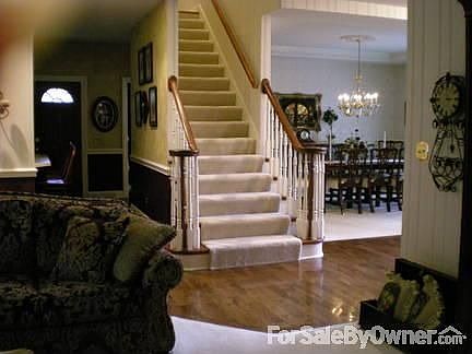 5th image of 653 Saddlebrook Dr