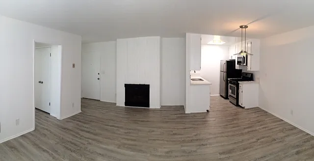 1 bed, $2,325 — Photo 4