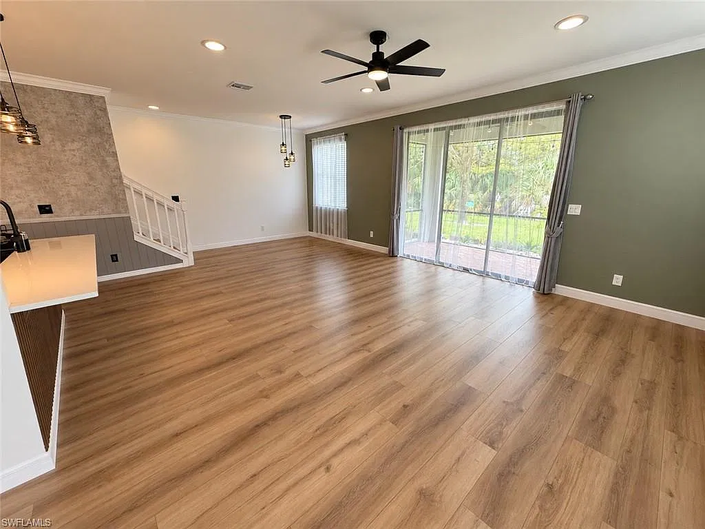 Summit Place — Photo 3
