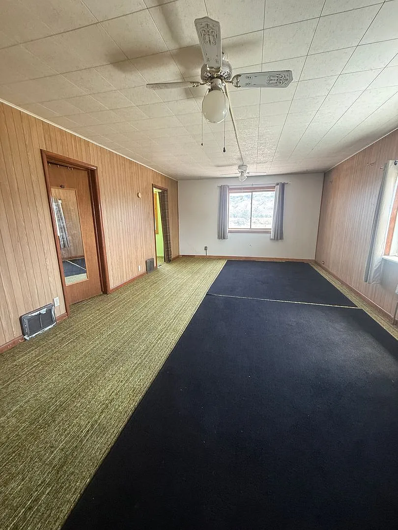 54 HWY 59 - Cardwell Duplex — Photo 2
