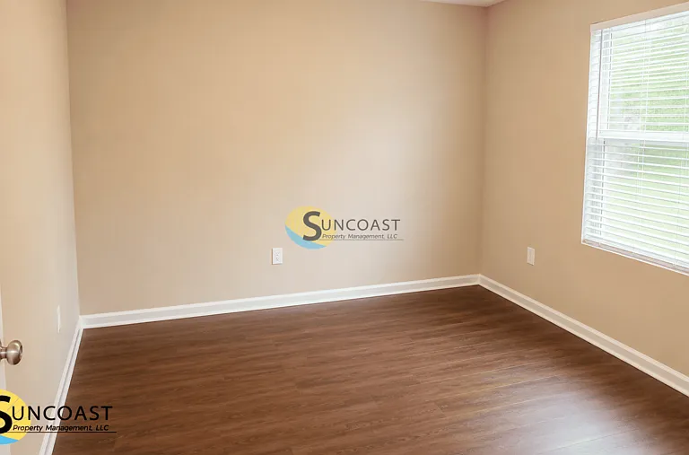 8494 Seville Ave — Photo 6