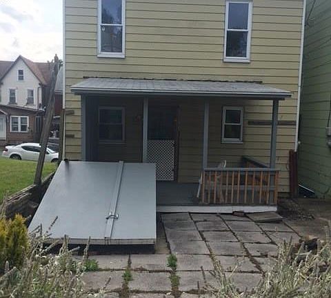 2nd image of 326 Spruce Ave