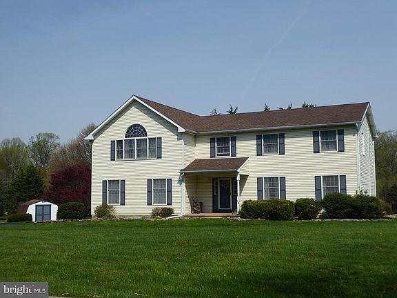 2nd image of 12 Rosewood Dr